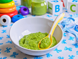 Puré de vegetais e gema de ovo Puré de vegetais e gema de ovo