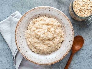 Papa de Aveia para Bebé – Receita para o Primeiro Ano 