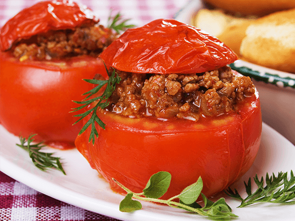 Tomatinhos Recheados com Carne de Porco e Arroz Branco
