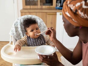 após os 6 meses de idade, o leite materno por si só