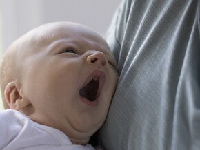 Mãe a conhecer o sono do bebé