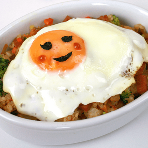 Ovo Escalfado com Arroz de Tomate