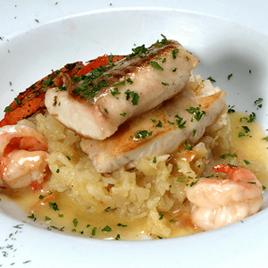 Maruca de Cebolada com Arroz de Coentros