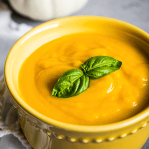 Creme Aveludado de Alho Francês com Frango