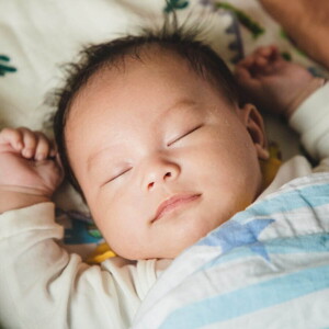 O que fazer para o bebé dormir bem?