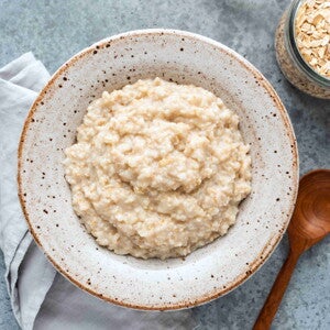 Papa de Aveia para Bebé – Receita para o Primeiro Ano Papa de Aveia para Bebé – Receita para o Primeiro Ano