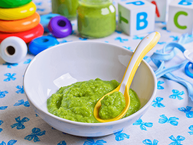 Puré de vegetais e gema de ovo