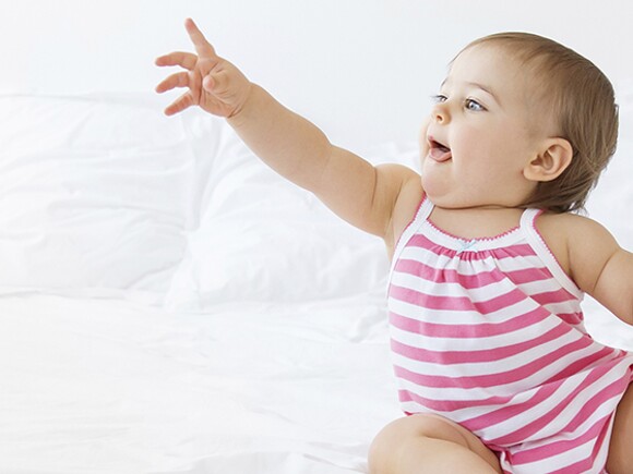 Bebé com linguagem gestual