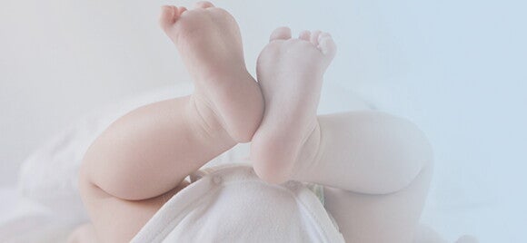 Hora de brincar com os pés para cima Hora de brincar com os pés para cima